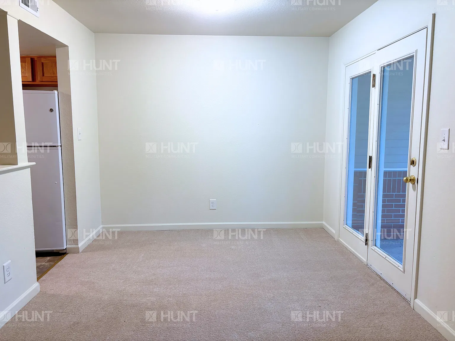 3 bed, 2.5 bath, 1429 sqft, $1,600 — Photo 4