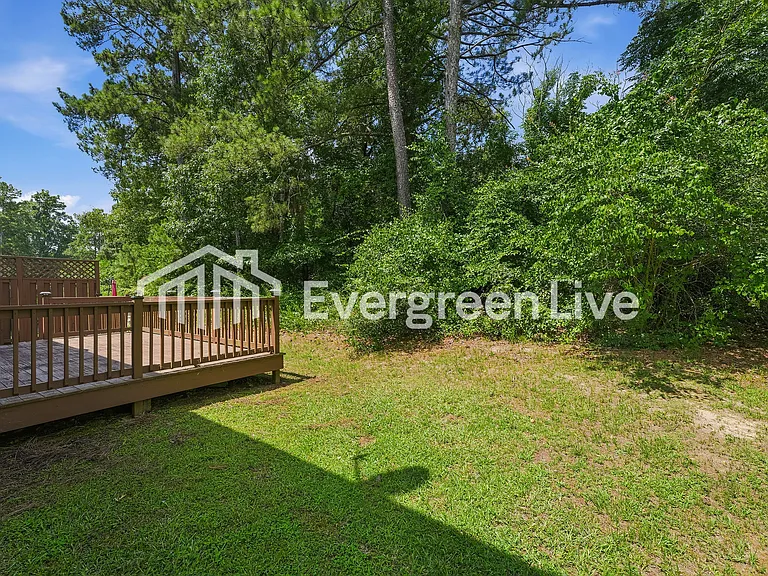 3517 Stoneleigh Walk — Photo 2