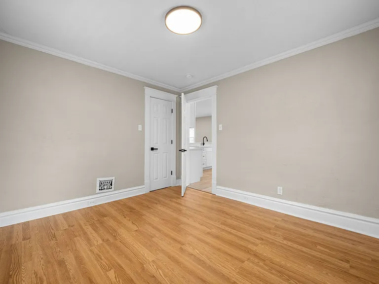 7921 W Bruno Ave — Photo 15
