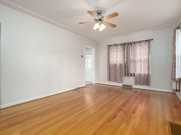 2nd image of 333 Cornell Dr