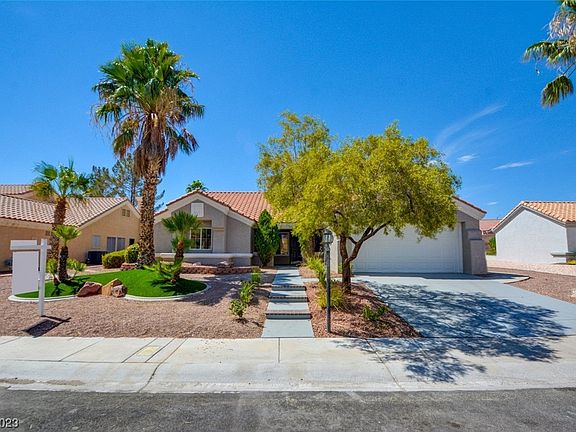 4th image of 8913 Desert Mound Dr