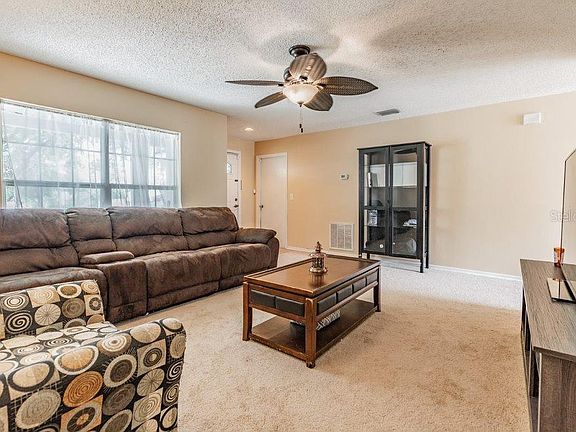 4th image of 826 Cape Cod Cir