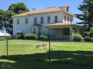 409 E North St, Roodhouse, IL 62082