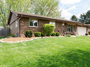 633 Melrose Ln, Beecher, IL
