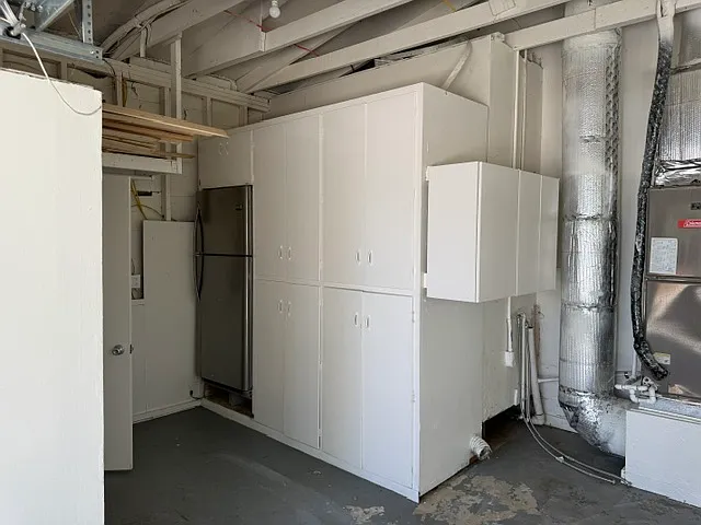 15077 Adams Dr — Photo 25