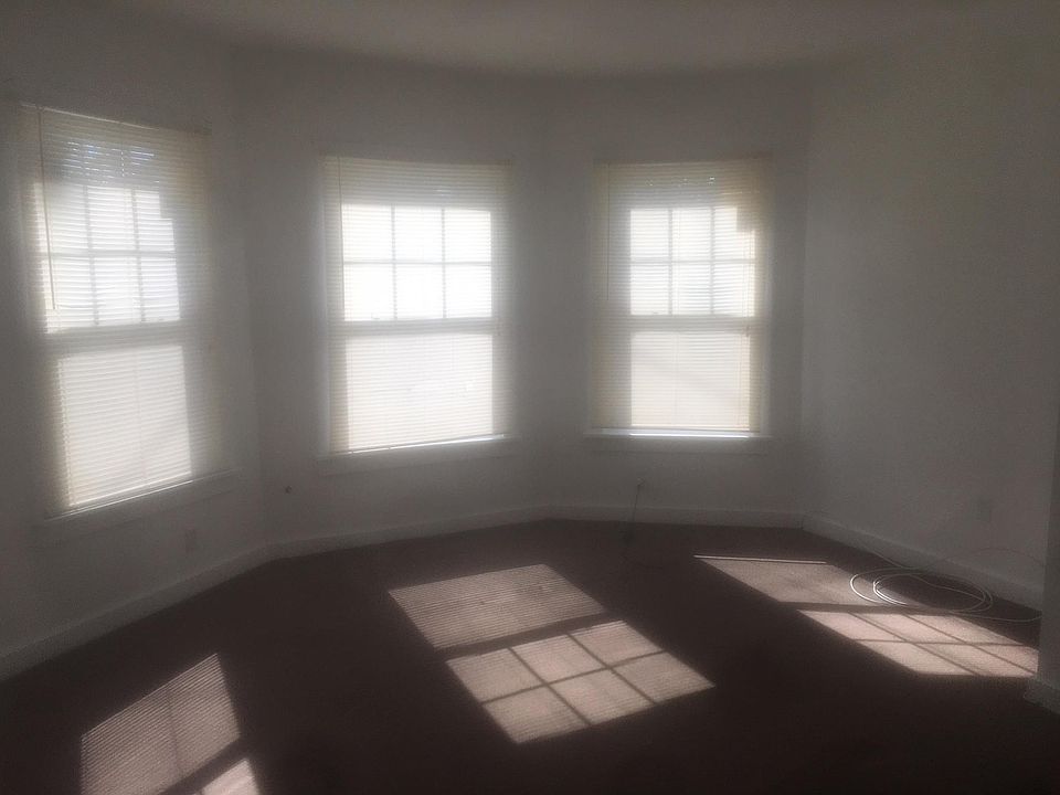2nd image of 417 Greenwich Ave #1