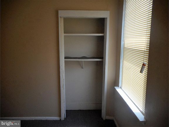 4th image of 457 Fairmount Ave #3