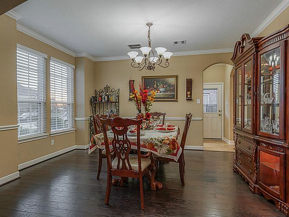 4th image of 26302 Wooded Hollow Ln