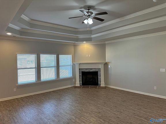 4th image of 607 Willow Crst