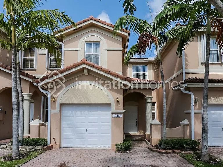 12456 SW 124th Path — Photo 1