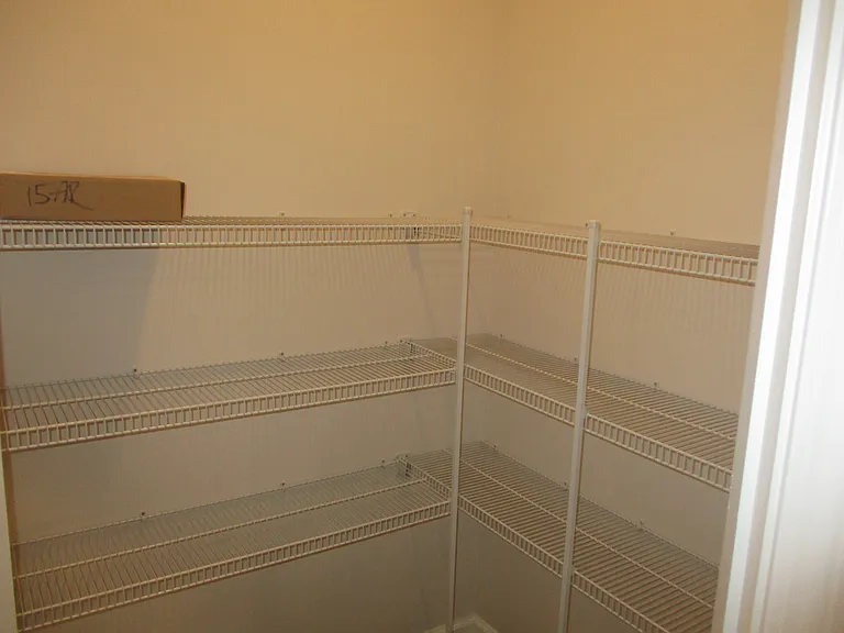 1443 Porchfield Dr — Photo 6
