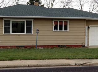 207 S Main St, Viborg, SD 57070