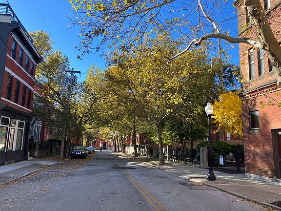 Clark St looking west. Back of Turret Lofts building on right.