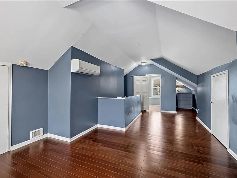 1649 Beecher St SW — Photo 23