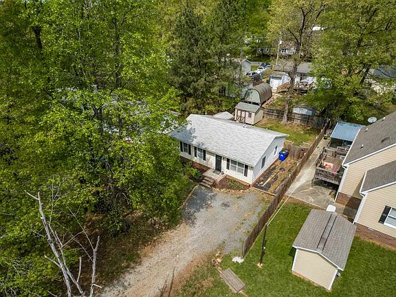 4th image of 1108 Joseph Johnston Ct