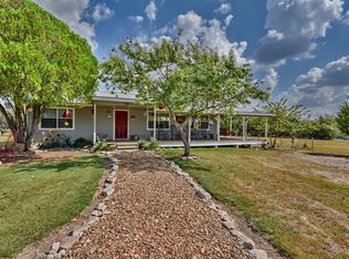 5755 Skull Creek Rd, Fayetteville, TX 78940