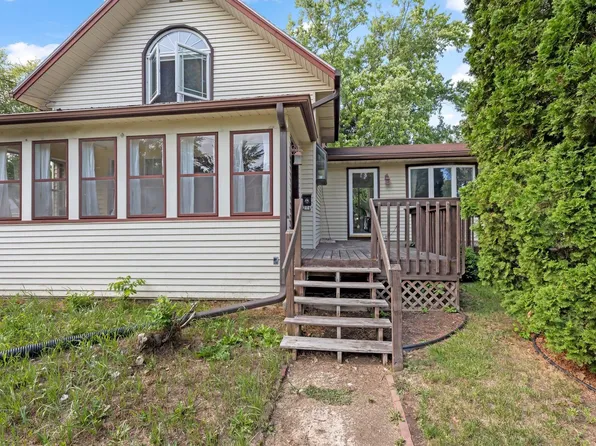 516 W Whitewater St, Whitewater, WI 53190