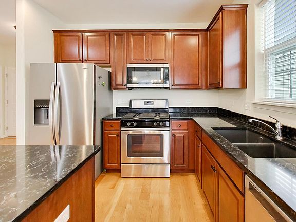 4th image of 1824 Alta Dr