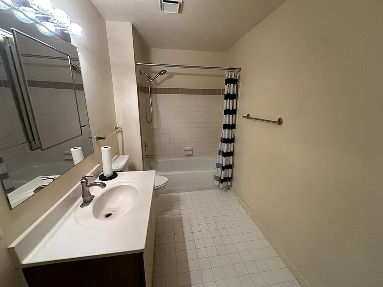 4906 Columbia Rd #2 — Photo 22