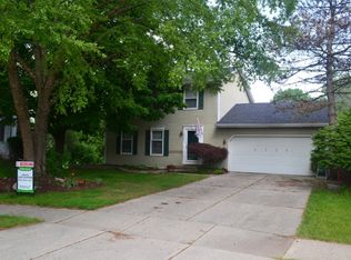 4736 E Kirk Ct SE, Grand Rapids, MI 49546