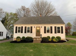 7439 Westview Dr, Youngstown, OH 44512