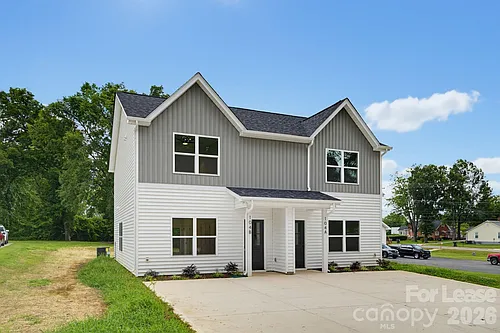 104 Maple Ave NW #B Photo 1 104 Maple Ave NW #B Photo 1