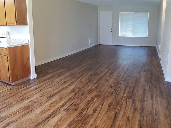 5th image of 21317 123rd Street Ct E