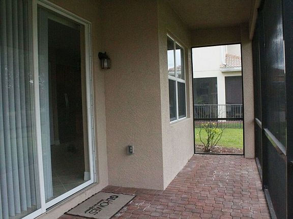 3rd image of 10143 Mimosa Silk Dr