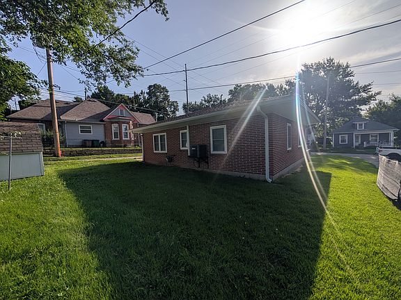 5th image of 907 N 10th St