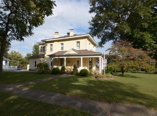 527 W Saint Clair St, Vandalia, IL 62471