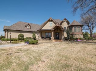 7160 Kingbird Ct, Owasso, OK 74055