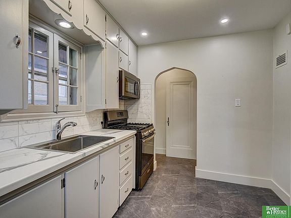 4th image of 4308 Center St