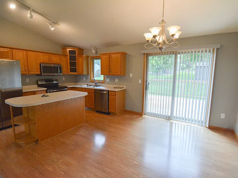 3702 Halling Pl SW — Photo 6