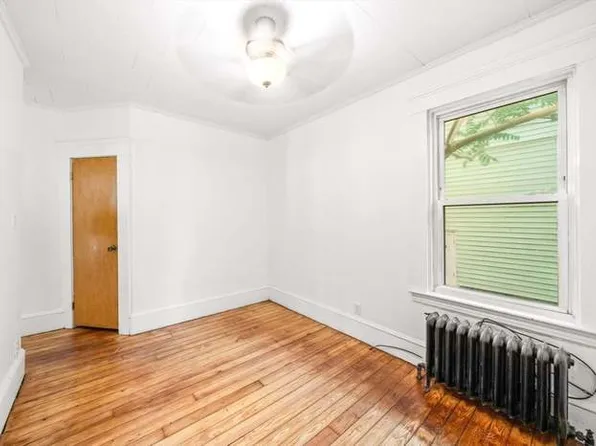 (undisclosed Address), New Bedford, MA 02740