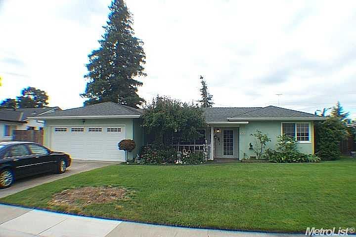 1st image of 1716 Portola Ave
