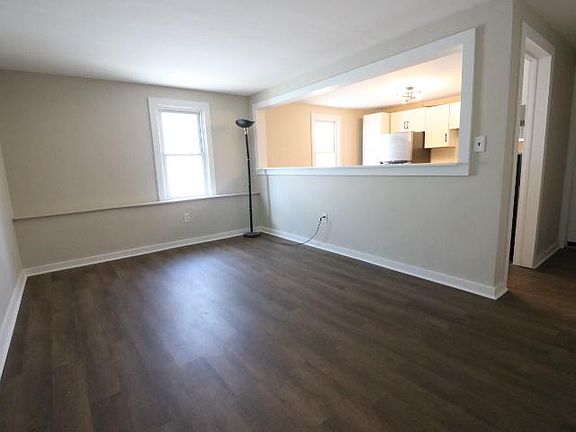 4th image of 30 Main St Unit 2