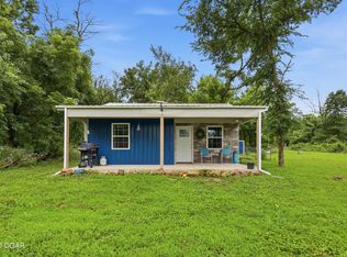 17150 Locust Rd, Carthage, MO 64836