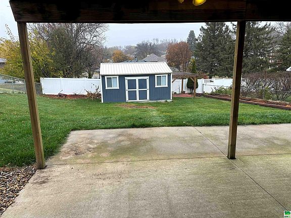 4th image of 4409 Natalia Way