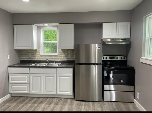 407 Lakeside Dr #B, Tioga, TX 76271