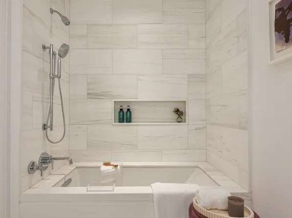 16 Fifth Avenue image 18 of 18