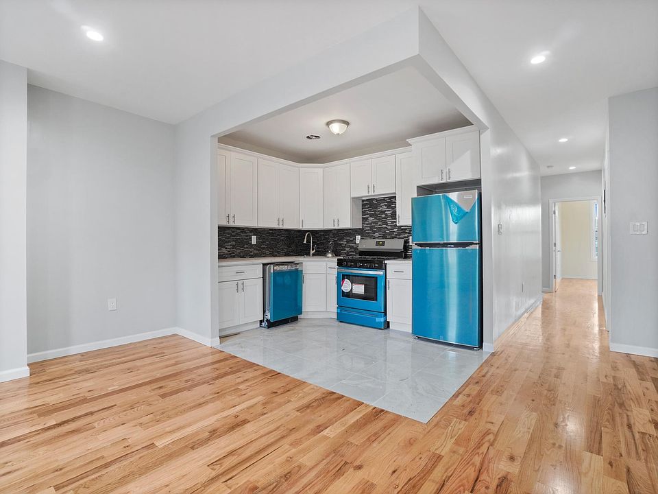 1st image of 4308 Boyd Ave #2E