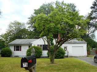 75 Wrenwood St, Springfield, MA 01119