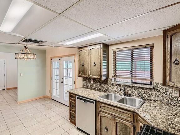 2nd image of 5429 Sepulveda Ave