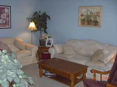 4th image of 2343 Fernwood Ave