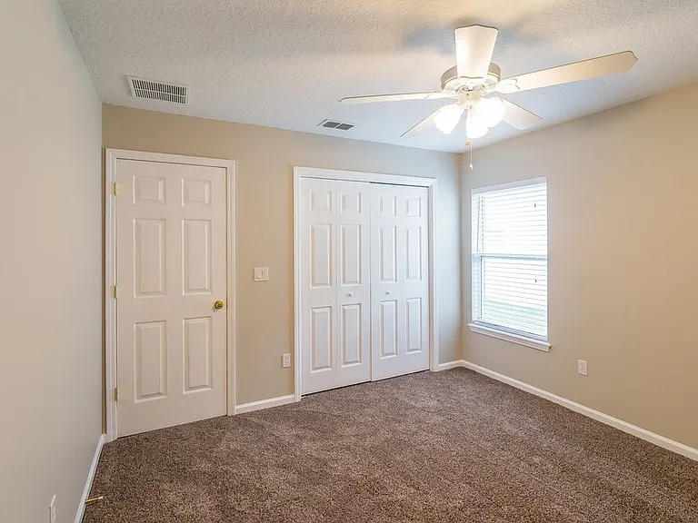 3243 Wandering Oaks Dr — Photo 13
