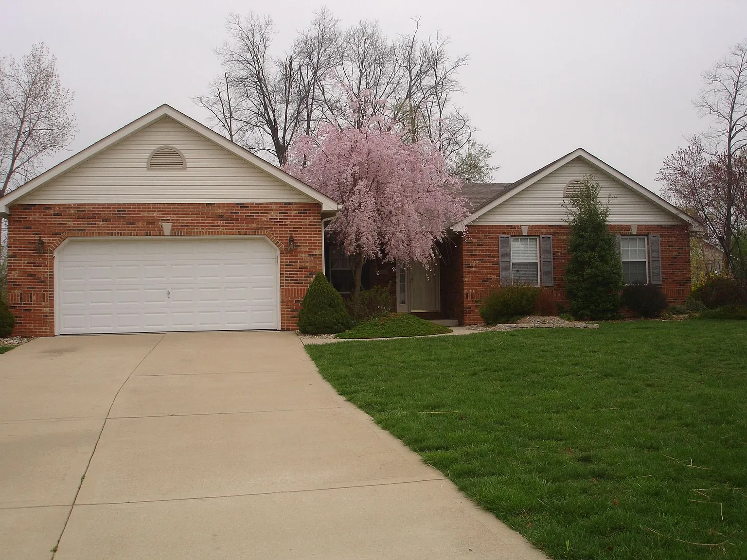 1610 Stonebrooke Dr photo 1