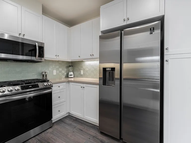 Mission View Residences — Photo 10