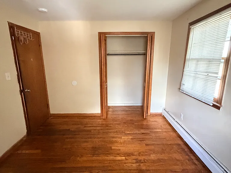 241 Circular Ave — Photo 13