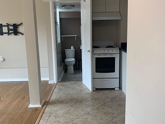 5th image of 872 27th Ave #A