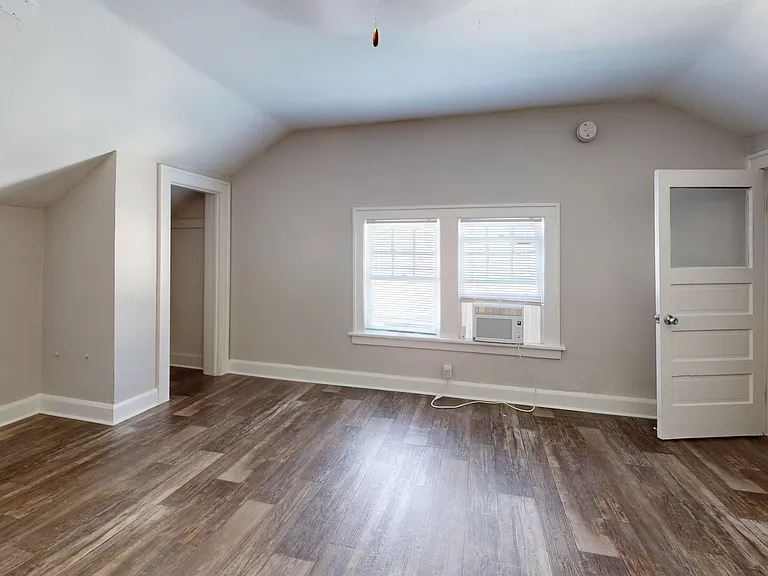 Vinoy - Master Bedroom